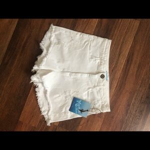 Show me your MuMu shorts